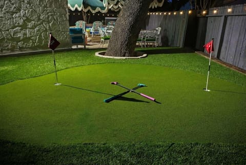 Riverwalk Villa Game Room Grill Heated Pool House in San Antonio