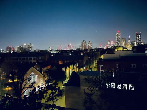 Night, Neighbourhood, City view, Street view