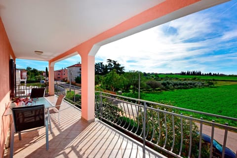 Balcony/Terrace, children, Family