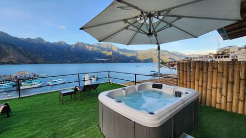 Hot Tub, Hot Tub