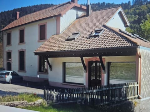 Les huit joyeux randonneurs au sauna Apartment in La Bresse