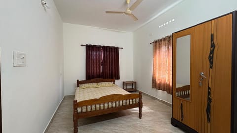 Bed, Bedroom, wardrobe