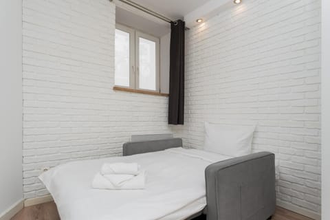 Living room, Photo of the whole room, Seating area, towels