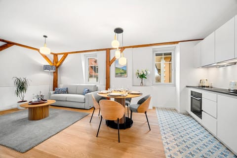 Kitchen or kitchenette, Living room, Seating area, Dining area, dishwasher, oven, stove