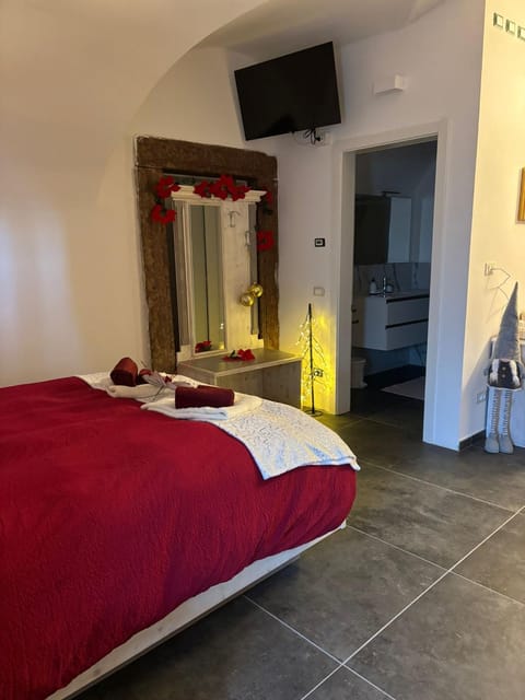 Maso Kreuzberg, Suite romantica piano terra 7 Bed and Breakfast in Trentino-South Tyrol