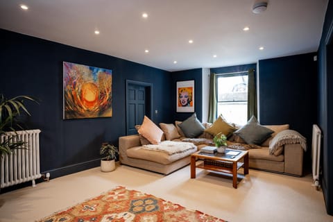 TV and multimedia, Living room, Seating area