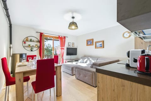 Hostdomus - La Chapelle Apartment in Sauze d'Oulx