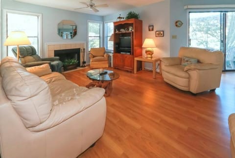 Harbour Oaks 503 House in Demere Park