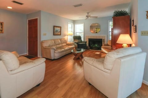 Harbour Oaks 503 House in Demere Park