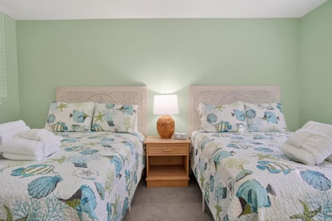 Racquet Club 2322 - Sleeps 8, Water View 5 Mins to Harbour Town Villa in Hilton Head Island