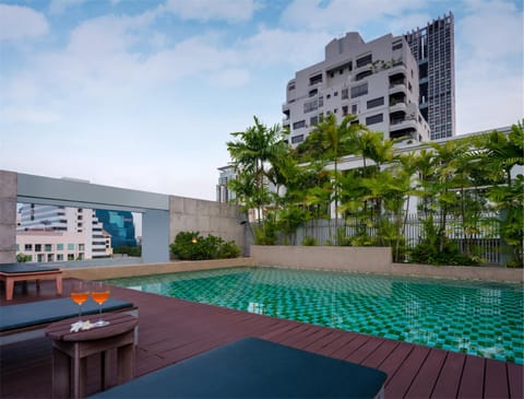 Swimming pool, Swimming pool