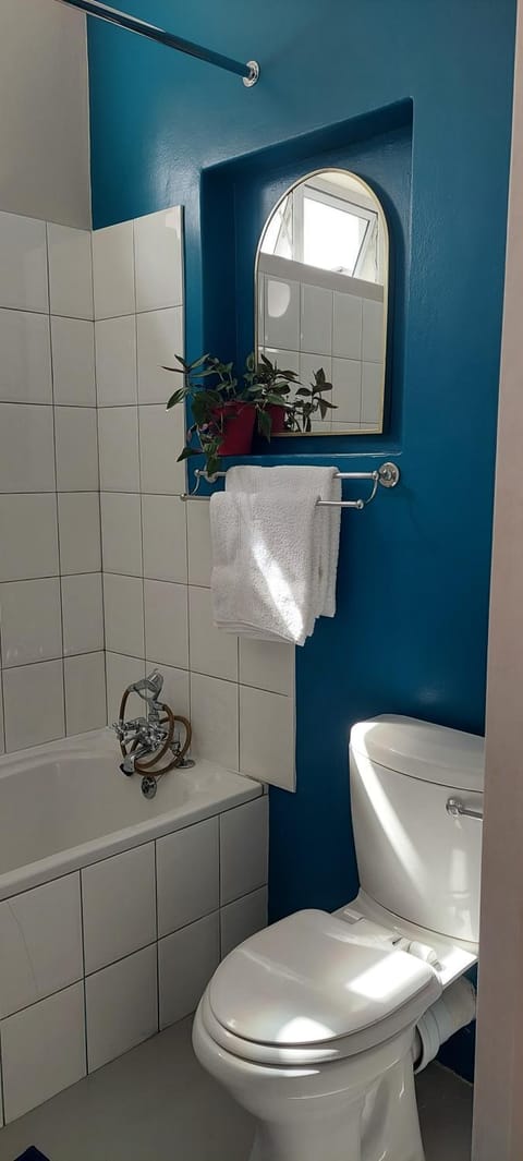 Shower, Bathroom, Bath, towels