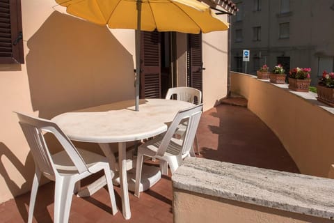 N097 - Numana, casa singola vista mare a 100mt dalla spiaggia Apartment in Numana