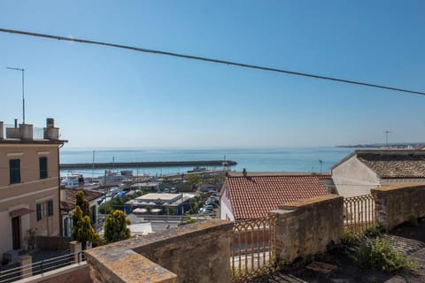 N097 - Numana, casa singola vista mare a 100mt dalla spiaggia Apartment in Numana