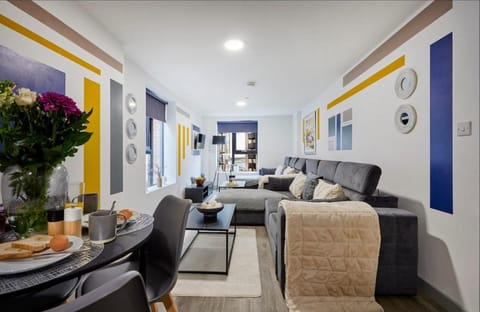 Prestige Short Stay Apartment in Liverpool