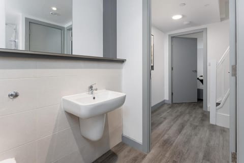 Prestige Short Stay Apartment in Liverpool