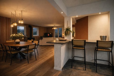 Living room, Dining area, kitchen