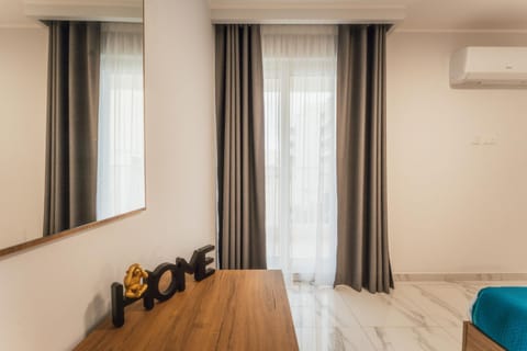 NEW - Only Suites Unit 1 Modern 2-Bedroom apartment with common heated Jacuzzi by SF Homes Apartment in Saint Julians