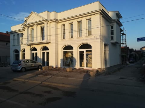 Besi Vushtrri Apartment in Serbia