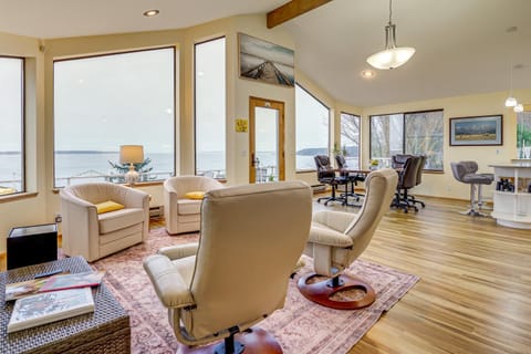 Uninterrupted Water Views! Whidbey Island Getaway House in Greenbank
