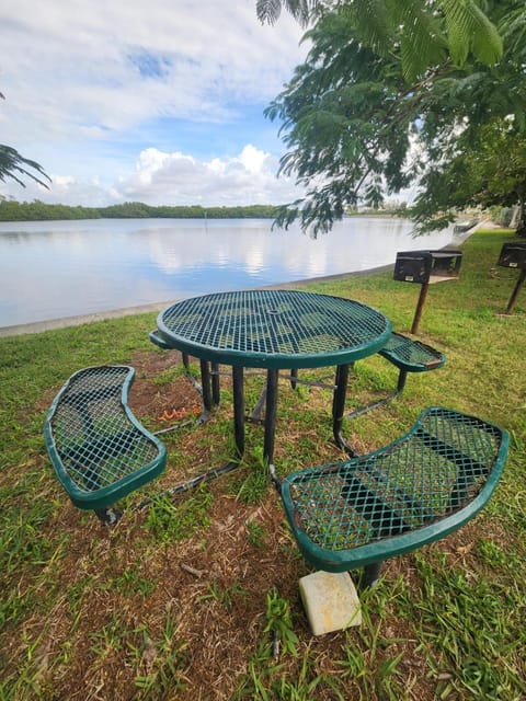 Harbor Haven Escape Apartment in Ruskin