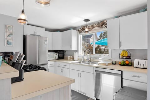 Island SunRise House in Newburyport