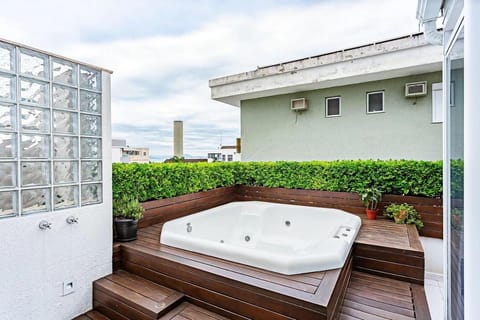 Day, Hot Tub, Hot Tub