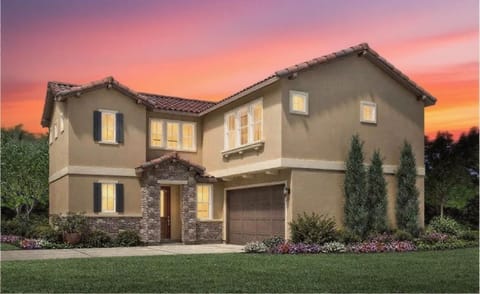 Marbella Lane Spacious 4BR Modern Family Home House in Placentia