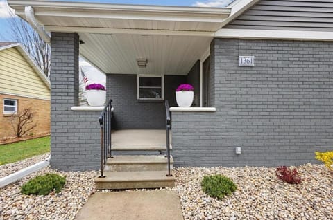 Near Lambeau and Titletown District House in Ashwaubenon