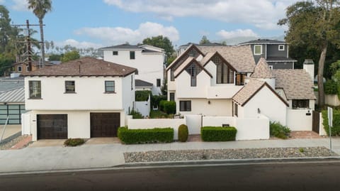 Walk to La Jolla Shores 2 homes Luxury Villa House in La Jolla Shores