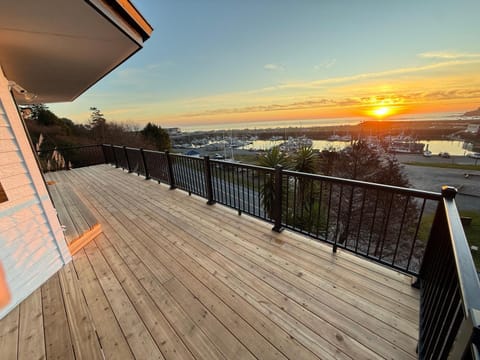 Natural landscape, Balcony/Terrace, Sunset
