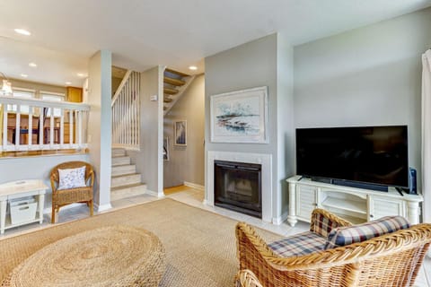 Cozy Oceanfront 3BR Townhouse - Sandpiper Loop - 95066 House in Fernandina Beach