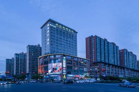 Property building, City view, Location