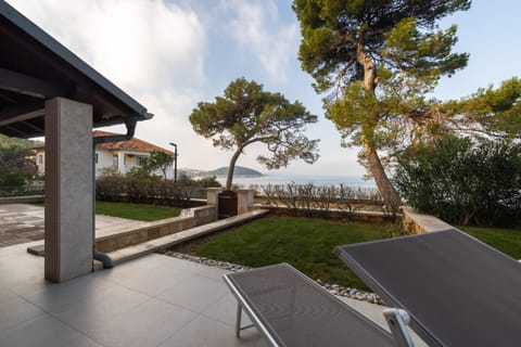 View (from property/room), Balcony/Terrace, Sea view