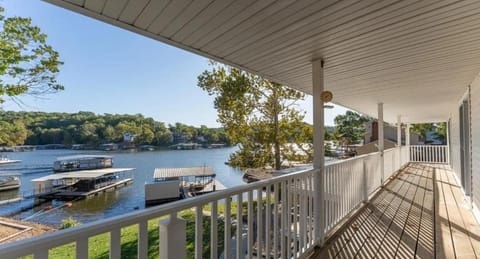 Lakefront 4BDBunkRm-25BA-DockFirepitSlide-14 House in Sunrise Beach