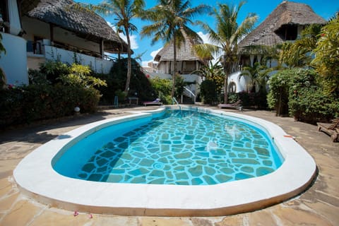 Property building, Garden view, Pool view, Swimming pool