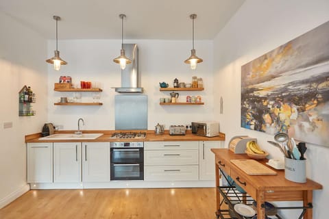 Kitchen or kitchenette, dishwasher, oven, pet friendly, stove, toaster