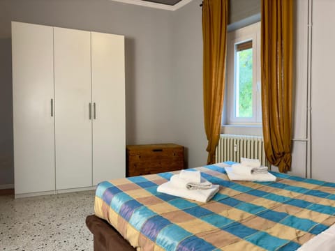 Bed, Bedroom, wardrobe