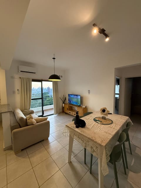TV and multimedia, Living room, Seating area, Dining area, air conditioner