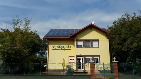 Property building, Day