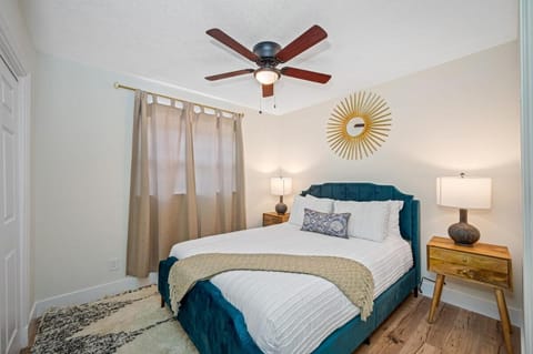 Bali inspired near White Sand beaches and Downtown House in St Petersburg