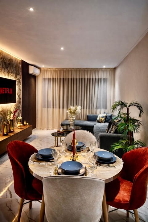 TV and multimedia, Living room, Dining area