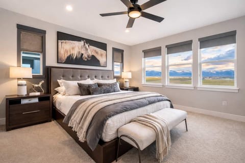 Modern Retreat for Groups with Majestic Views House in Belgrade