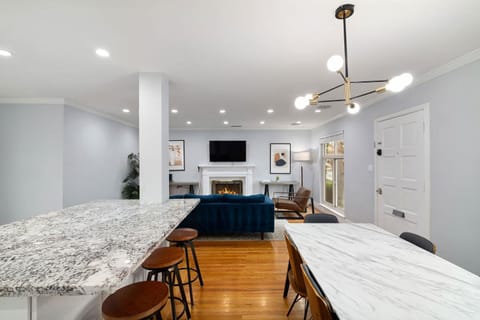 Marbella Lane Impeccable 3BR Delightful Escape House in Santa Clara