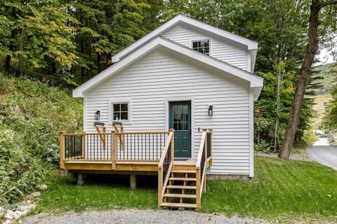 Property building, Garden, Garden view
