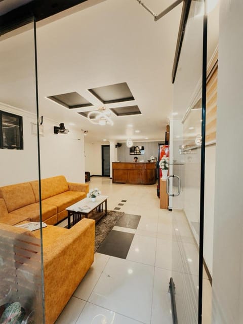 TV and multimedia, Seating area