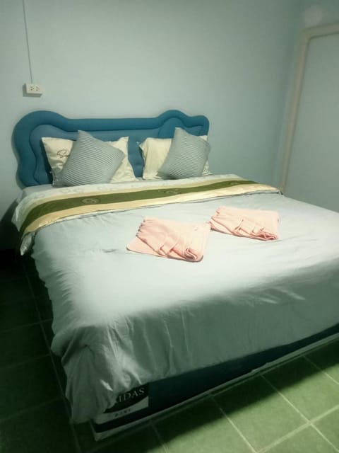 Sairung Farmstay and Cawboy Krabi Campground/ 
RV Resort in Krabi Changwat