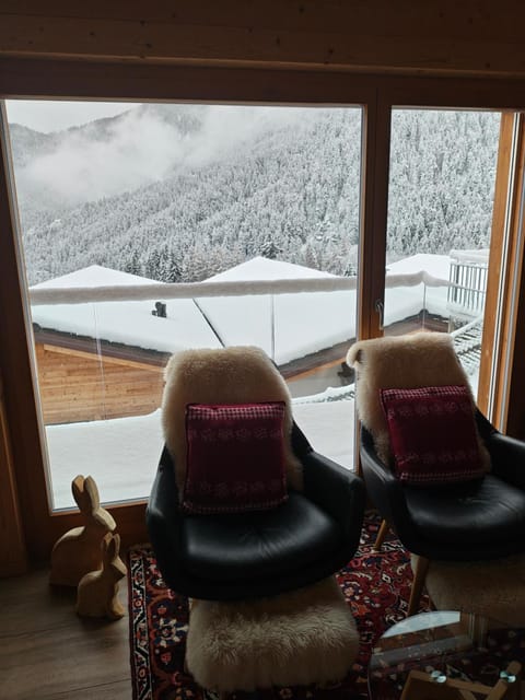 Chalet l'O - Charm and Modernity Chalet in Canton of Vaud