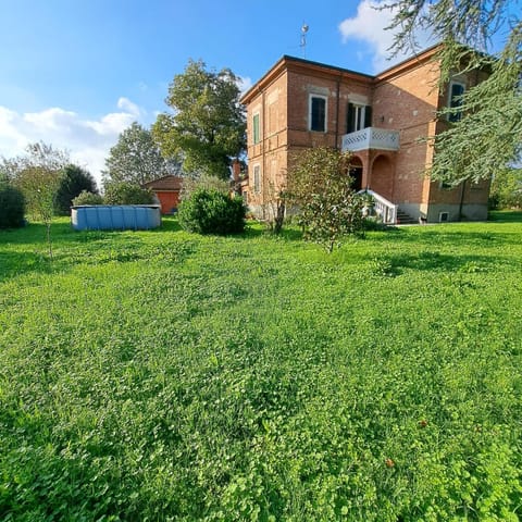 Property building, Garden, Garden view