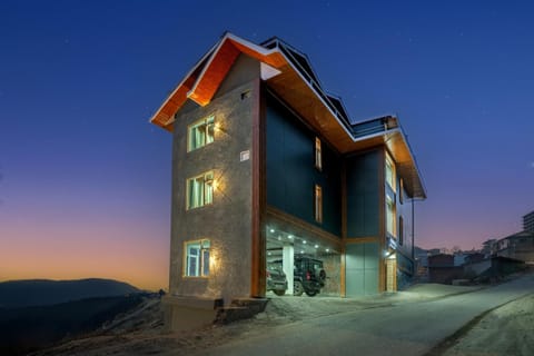 Property building, Facade/entrance, Night, Natural landscape, Mountain view, Parking